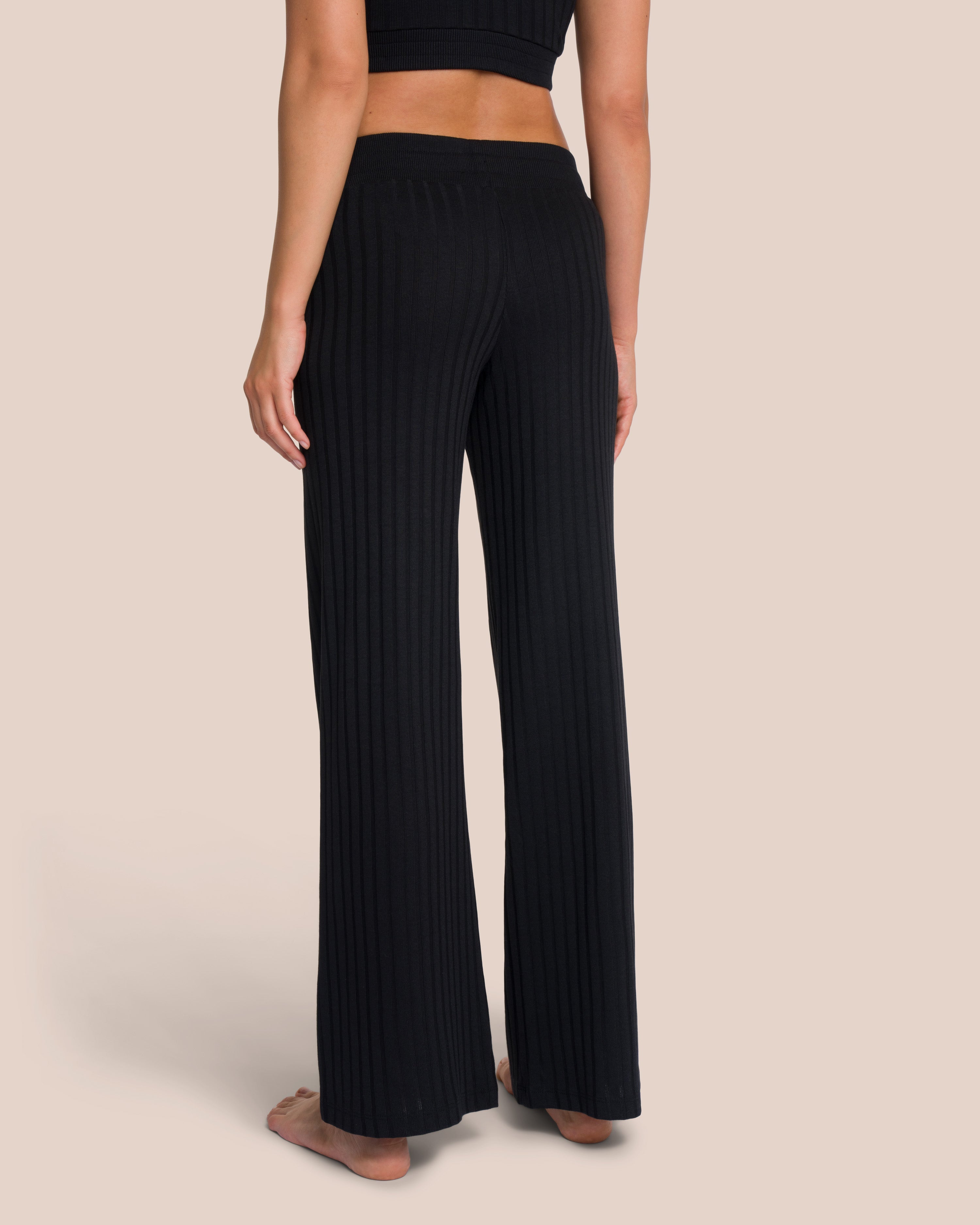 Aurelia Brooke Set - Black