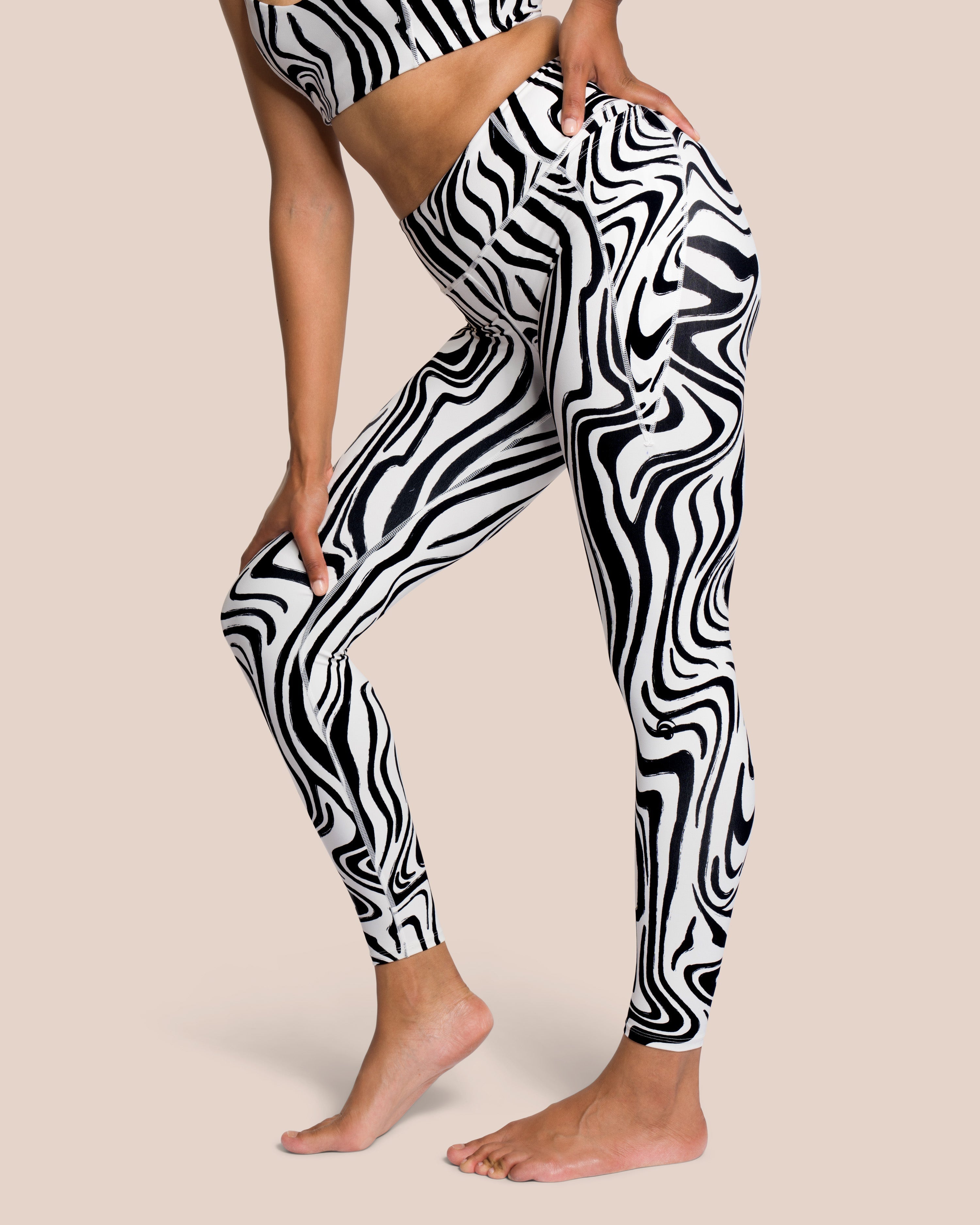 Shania Set Deluxe - Black Swirl & Black
