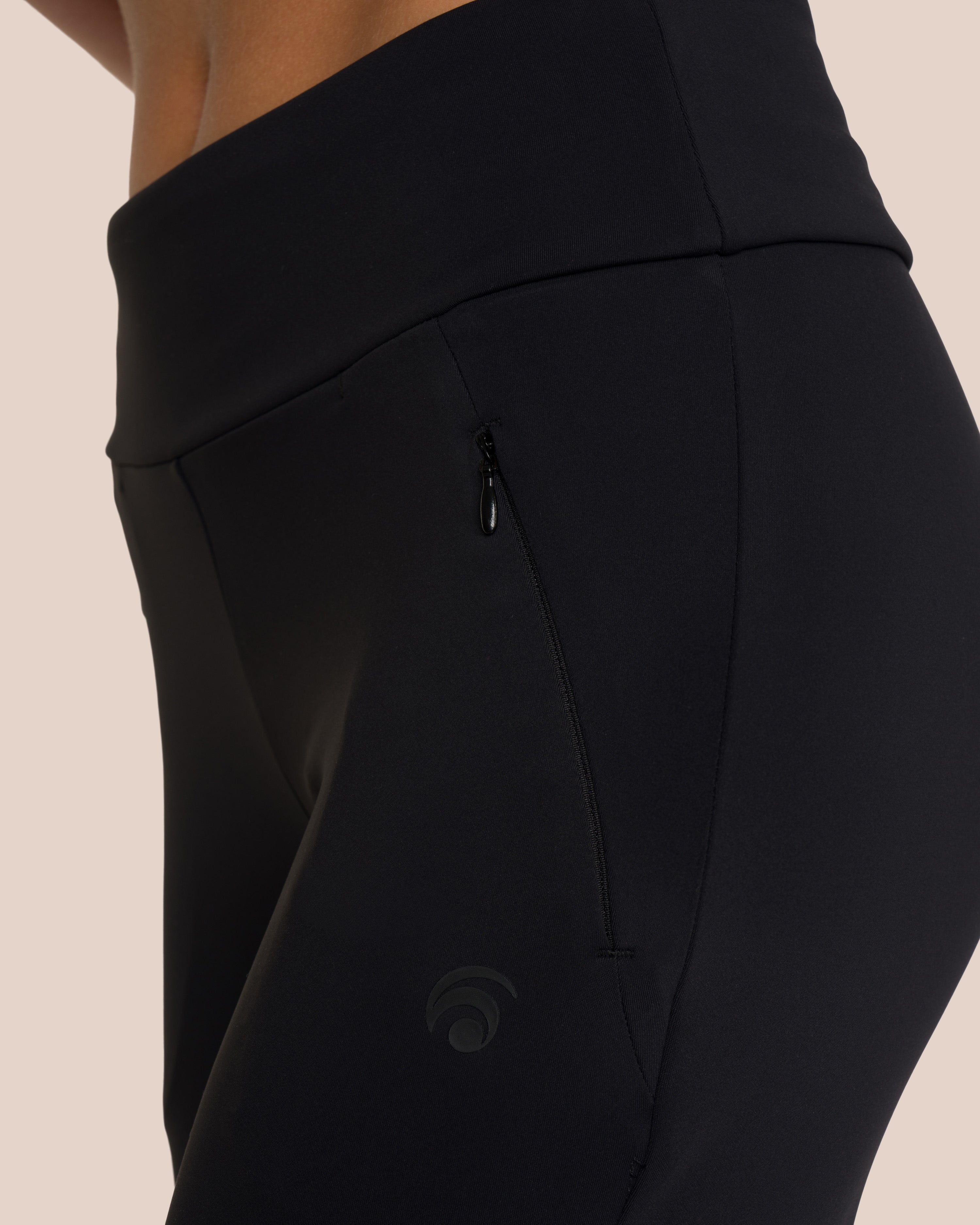 Florence Layer Straight Leg Set Petite - Black